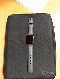 Apple Watch SE 3 da 44mm