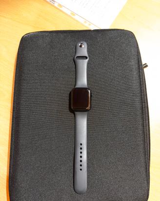 Apple Watch SE 3 da 44mm