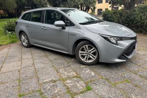 Toyota Corolla Hybrid 1.8 Touring Business