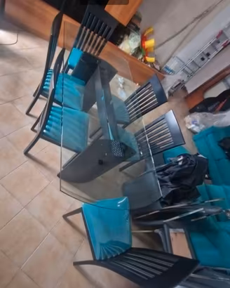 TAVOLO IN VETRO + 6 SEDIE