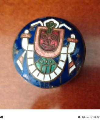 Porta pillole in metallo e ceramica