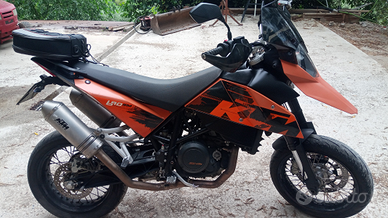 KTM 690 supermoto
