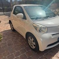Toyota  iQ 1.0 cvt (multidrive)
