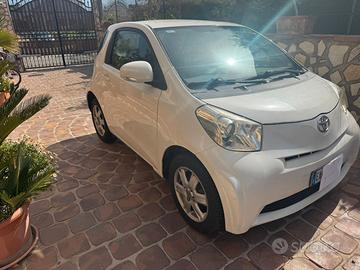 Toyota  iQ 1.0 cvt (multidrive)