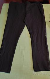 pantaloni tipo leggins 
