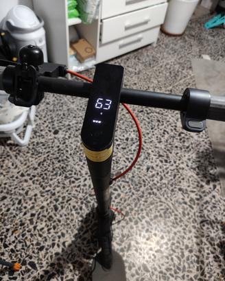 Monopattino Elettrico XIAOMI 4 PRO Gen2 nero, ruot