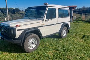 Mercedes G 240