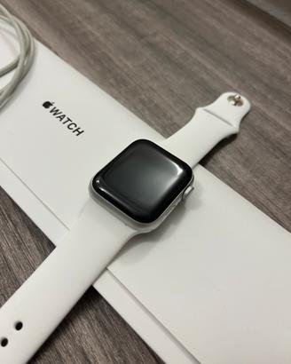 Apple Watch SE 40mm