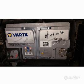 Batteria Varta Silver Dynamic AGM E39 di 12V 70Ah
