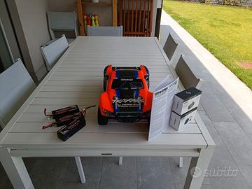 Traxxas Slash 4x4 hobby wing xr8 sct