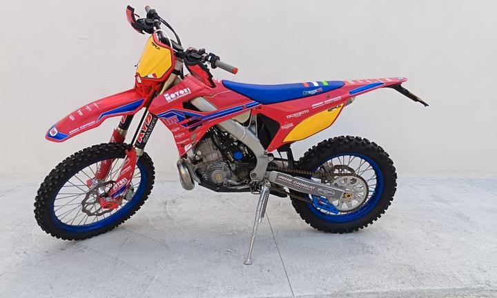 TM Racing EN 300 - 2025