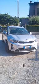 kia stonic GPL