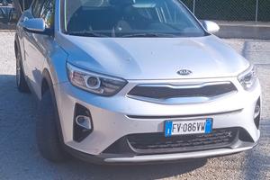 kia stonic GPL