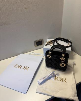 Lady Dior Mini nera