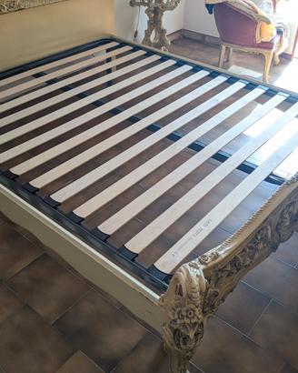 Doghe matrimoniali in legno