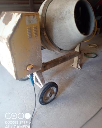 Betoniera polieri 350