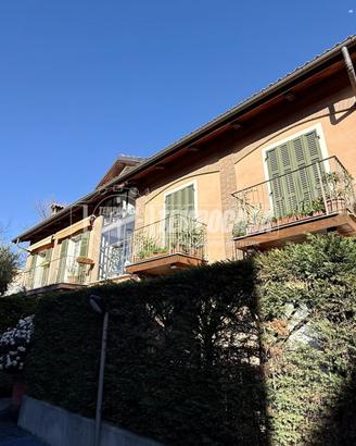 BILOCALE MANSARDATO IN CONTESTO RECENTE