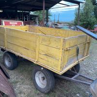 Rimorchio agricolo due assi