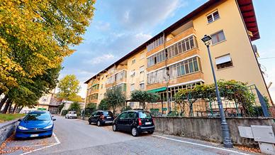 AMPIO TRILOCALE CON TERRAZZO E BOX AUTO!