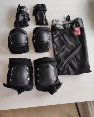 Set protezioni Oxelo taglia L – 2 set disponibili