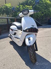 PROMO BENELLI/KEEWAY SIXTIES 300 MOT. LC PIAGGIO