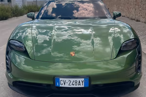 Porsche Taycan 4S