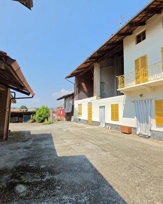 CASA SEMINDIPENDENTE A ALICE CASTELLO