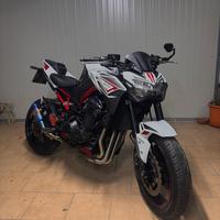 KAWASAKI Z900