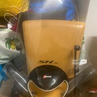 parabrezza e specchietti scooter Honda SH150