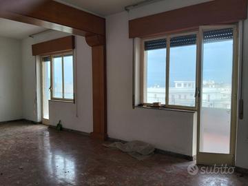 Appartamento al centro 130 mq vicino piazza de nav