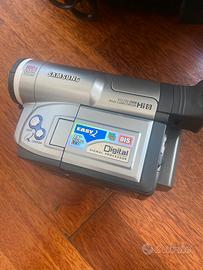 Videocamera Samsung SCL750 Hi8 +alimentatore +bors
