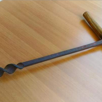 Antico foratore manuale