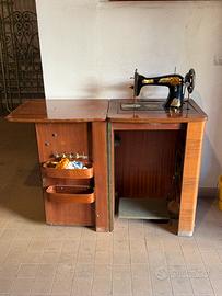 Macchina da cucire vintage  – a pedale