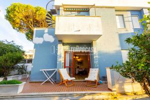 VILLA QUADRIFAMILIARE CON AMPI SPAZI ESTERNI