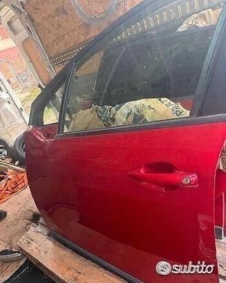 Porta peugeot 2008 del 2017
