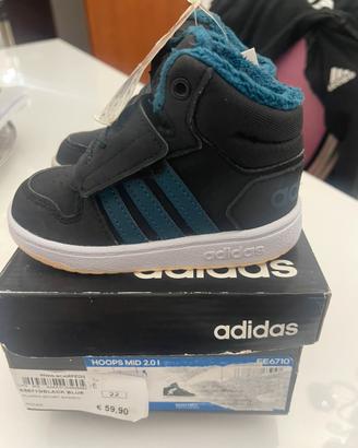 Scarpe bambino adidas tg. 22