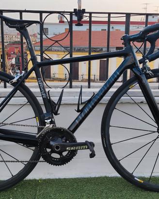 Lightweight Urgestalt 6,6kg - Sram Red elettronico