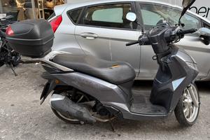 Scooter Peugeot Belville 200