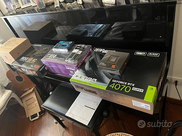 pc assemblato a mano
