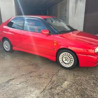 Lancia Delta hpe