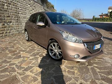 Peugeot 208 1.6 e-HDi 92 CV Stop&Start 5 porte All