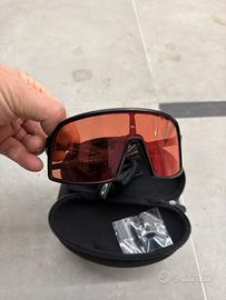 Oakley sutro S