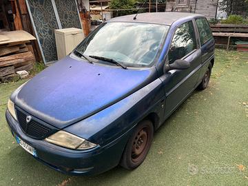 Lancia y LS 1.2 8v