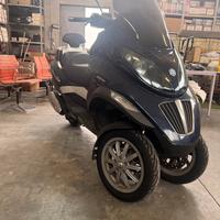 Piaggio MP3 250