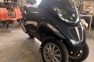 Piaggio MP3 250