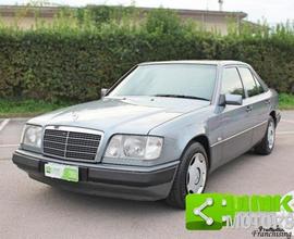 MERCEDES-BENZ E 200 elegance