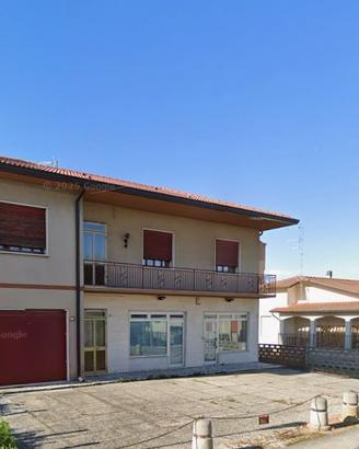 Casa Singola con Giardino, Magazzino e Garage