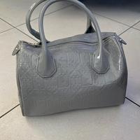 Bauletto Liu Jo vernice grigio