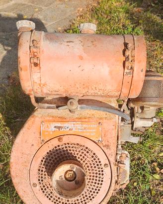 MOTORE AGRICOLO LOMBARDINI  D'EPOCA  LA65