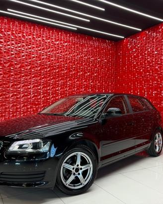 Audi A3 SPB 1.6 TDI 105 CV CR Attraction OK NEOPAT